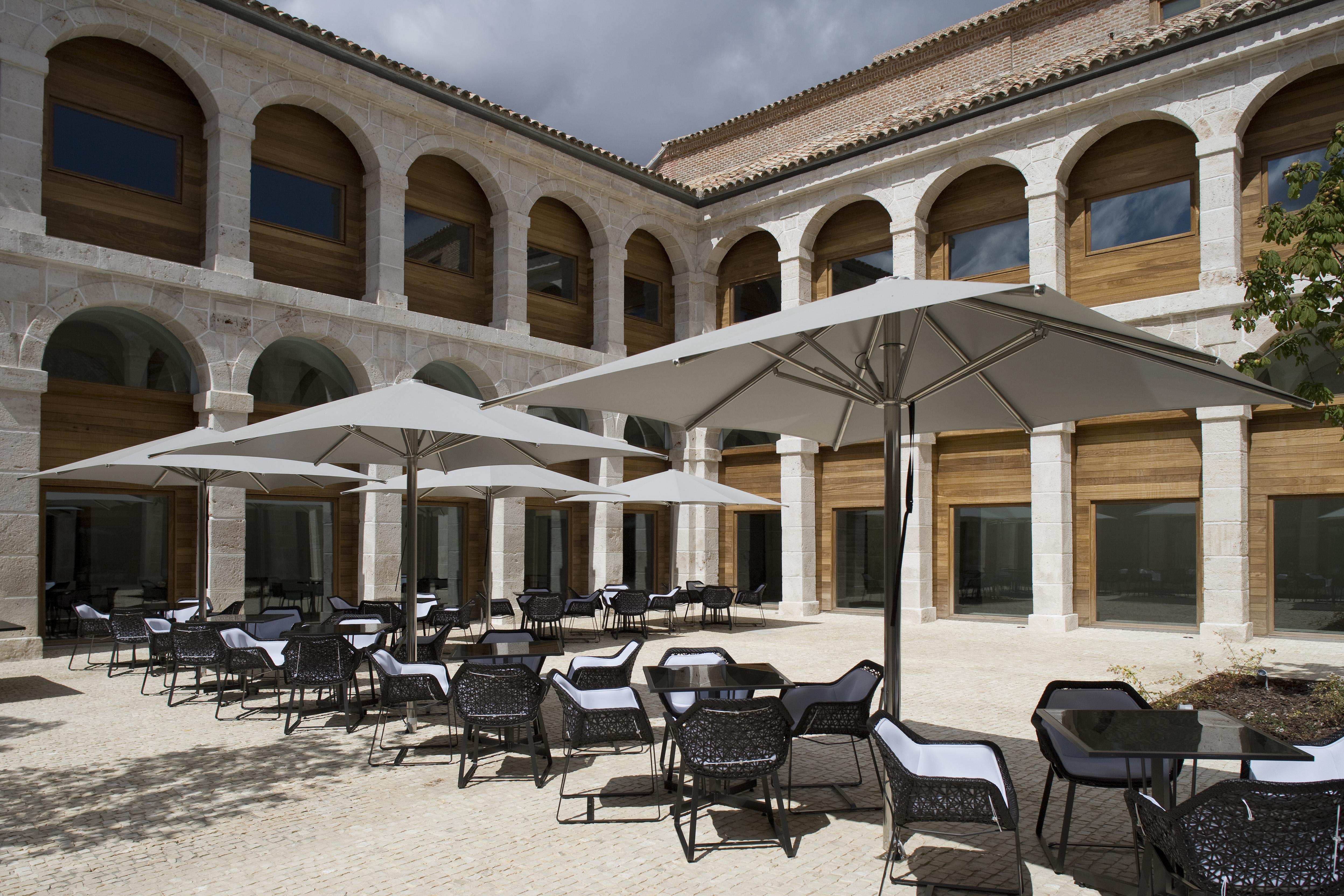 Parador De Alcala De Henares Exterior photo